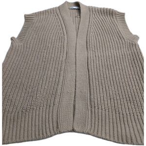 Zara Ribbed Knit Sleeveless Cardigan Vest (Size S, Beige)